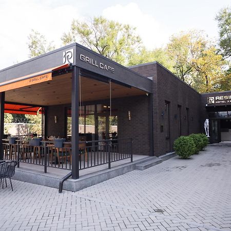 Resident Hotel Kazybek Bi Алма Ата Екстериор снимка